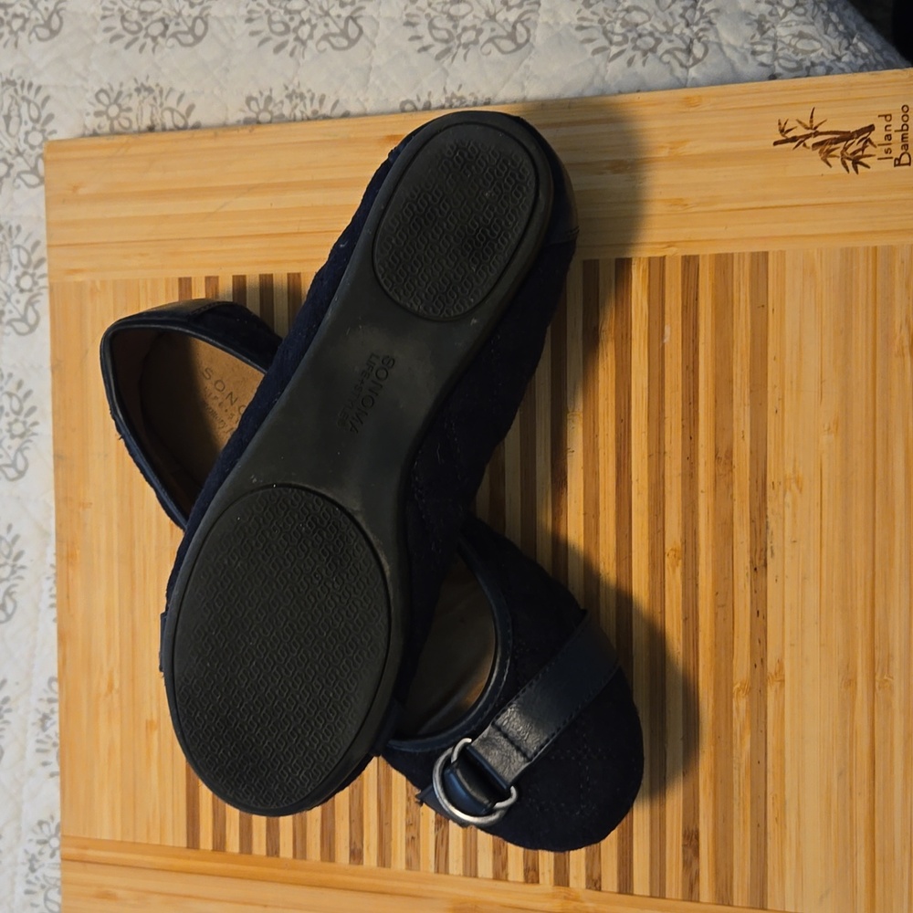 Womens Flats